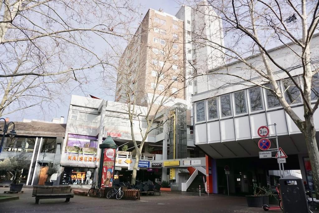 Neu Modernes Apartment In Top Lage, Free Parking Max 1,65M Hoehe Und 1,8M Breite Karlsruhe Zewnętrze zdjęcie